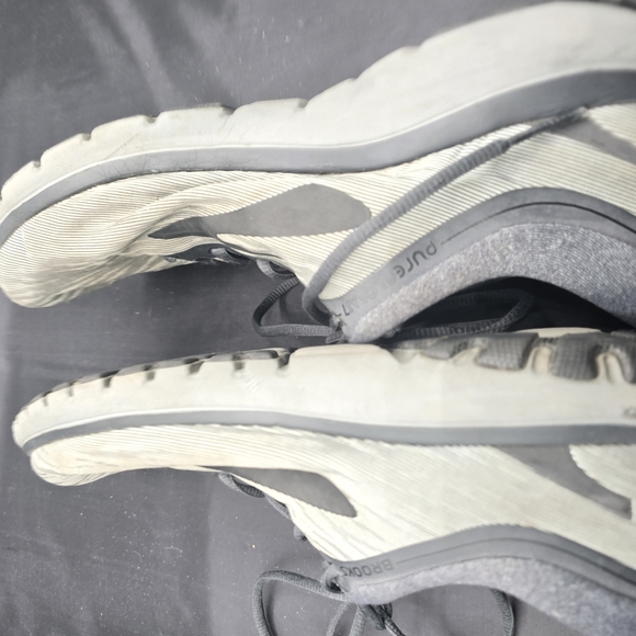 Brooks Running Shoes‎ in Gray and Black and Used main image 6